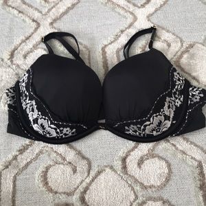 Never worn push up Victoria secret bra